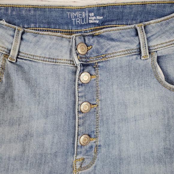 🔴 Time and Tru Hi-Rise Skinny Jean Women Plus 18 Blue Distressed Button Close - Picture 5 of 9